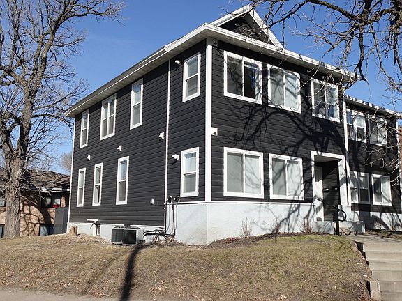 2nd image of 3107 4th St SE APT 3