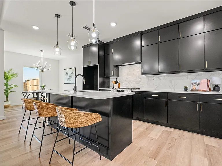 14408 Kenosha Dr — Photo 5