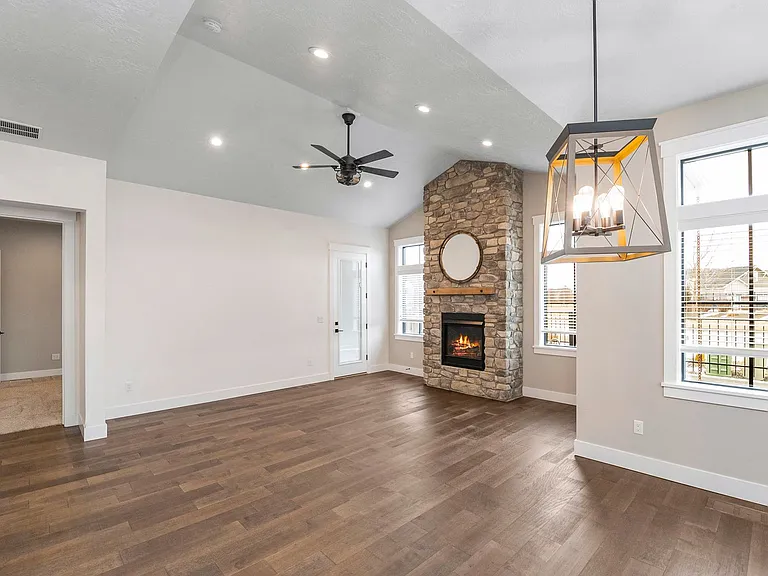 6642 N Asissi Ln — Photo 20