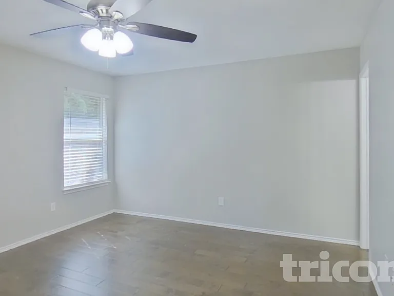 4000 Sapphire Ln — Photo 7
