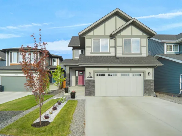 196 Edgewater Cir, Leduc, AB T9E 1K5