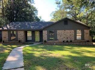 102 Valley Cir, Daphne, AL 36526