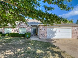 11815 Skyline Dr, Collinsville, OK 74021