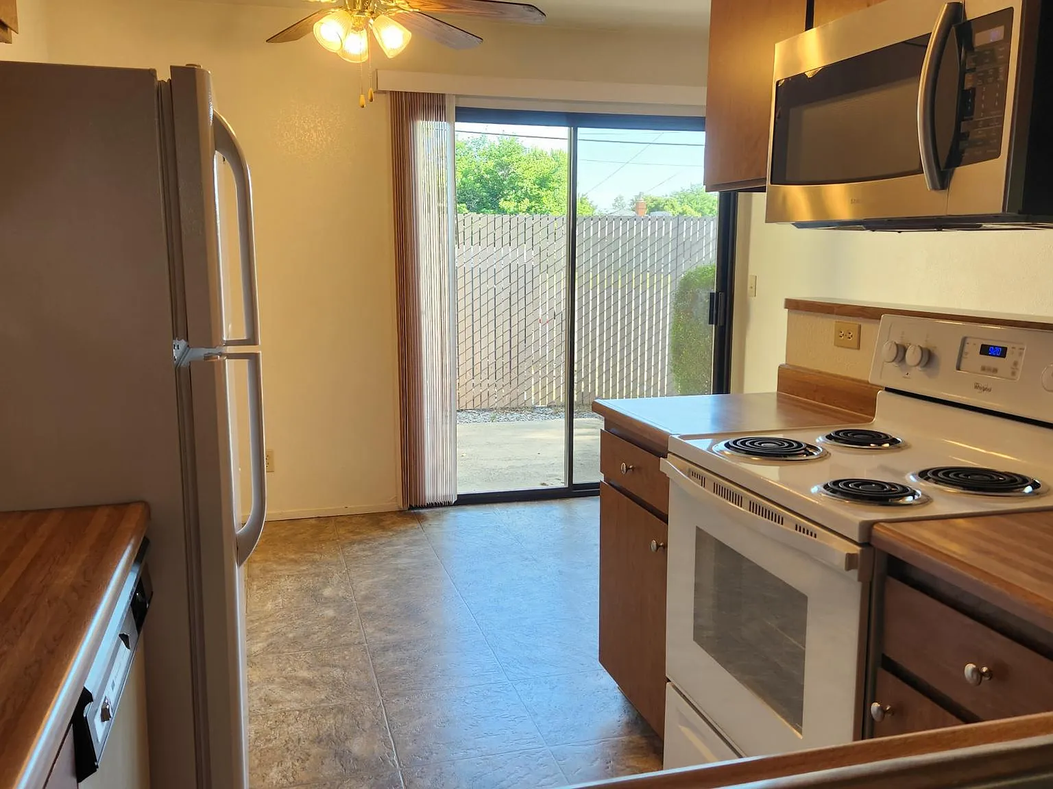 2510 Hartnell Ave — Photo 2