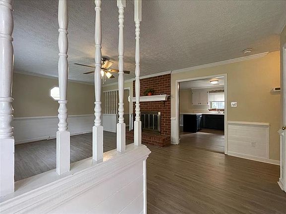 3rd image of 10113 Holly Trace Ct