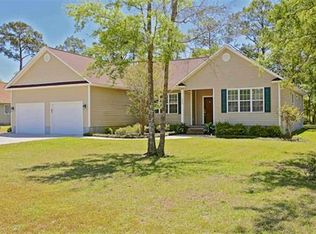 215 Oak Grove Circle, Hubert, NC 28539