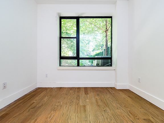 5th image of 822 Saint Johns Pl #15K
