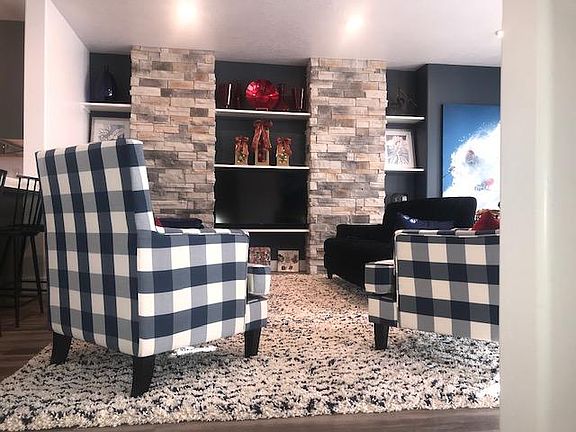 2nd image of 3867 W Gartmore Ln