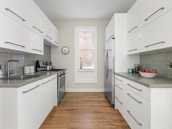 2nd image of 186 Prospect Park W APT B1