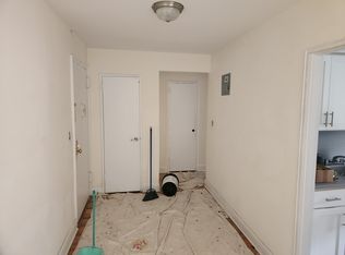 41-10 Bowne St #6H, Flushing, NY 11355