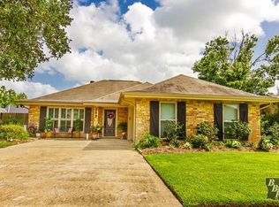 209 Chantilly Dr, Houma, LA 70360