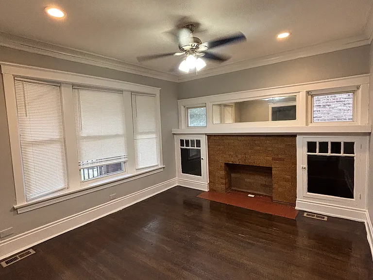 6738 S Prairie Ave — Photo 6