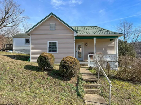 92 Thorn Stop Cir, Clarksburg, WV 26301