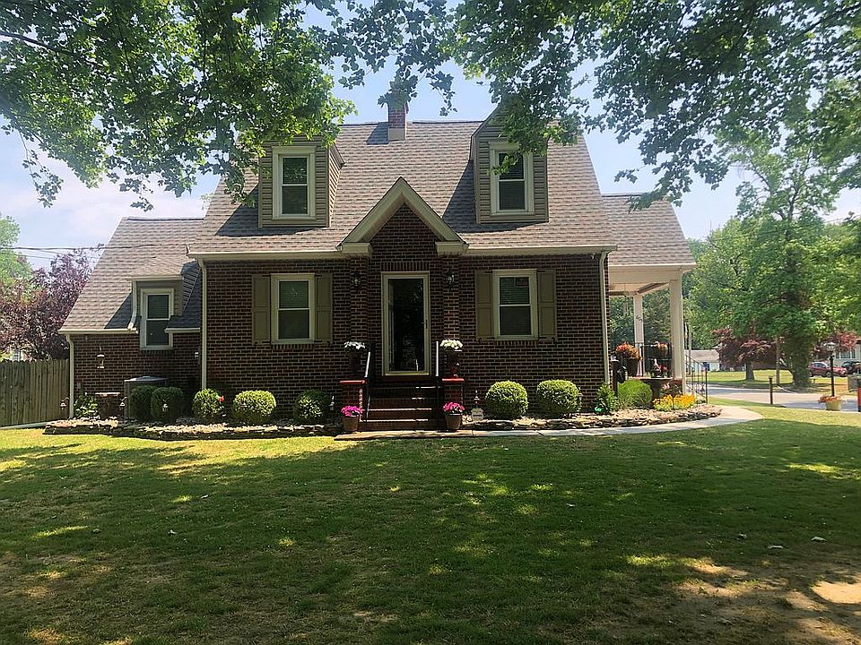 2nd image of 605 Hawks Bridge Rd