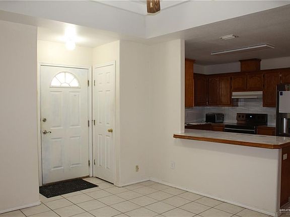 4th image of 1324 Hampton St