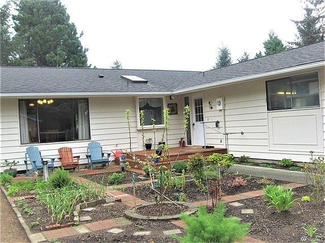 1st image of 578 Makah Ave SE