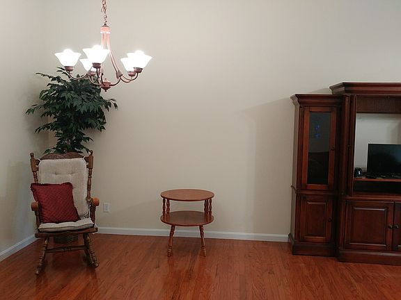3rd image of 4333 N Fulton Ave