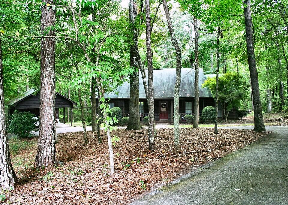 1st image of 404 Lincoln Ln