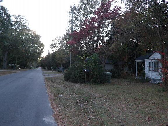 2nd image of 124 Morgan Ave