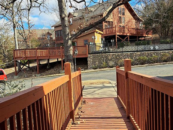 4th image of 316 Summer Drive