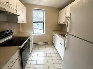 112 Murray St APT 4, Providence, RI 02909