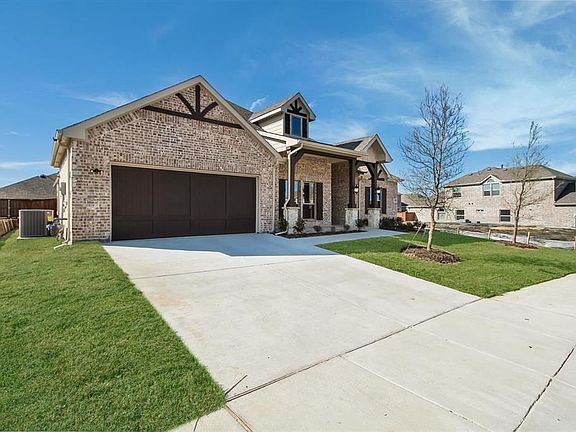 2nd image of 318 Tommie Lillian Ln