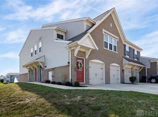 45 Old Pond Rd, Springboro, OH 45066