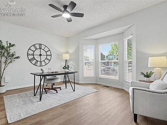 4th image of 8125 Avens Cir