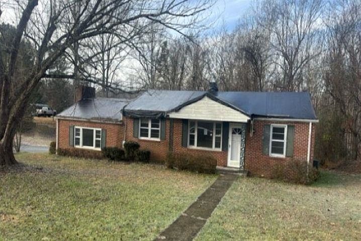 1st image of 353 Clarks Hill Ln
