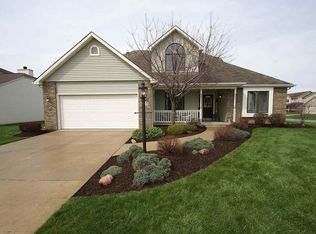 1735 Greythorn Dr, Fort Wayne, IN 46815