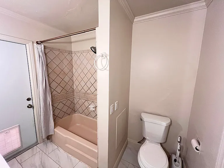 1626 York Dr — Photo 12