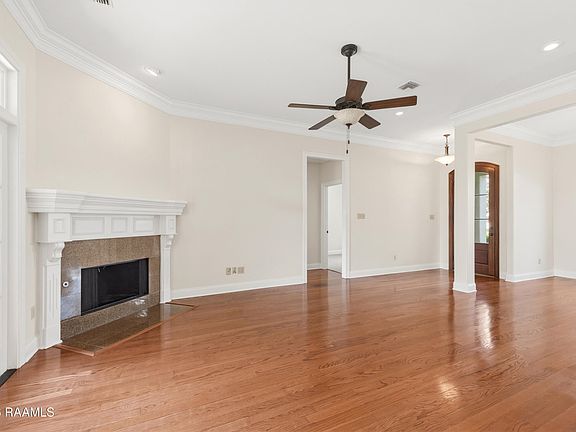 4th image of 103 Beaufort Cir
