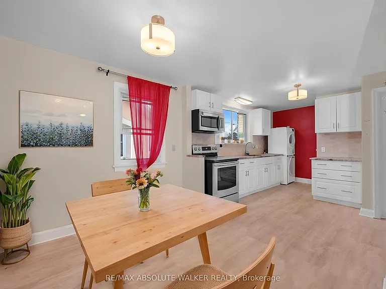 131 Dagmar Ave #3 — Photo 16