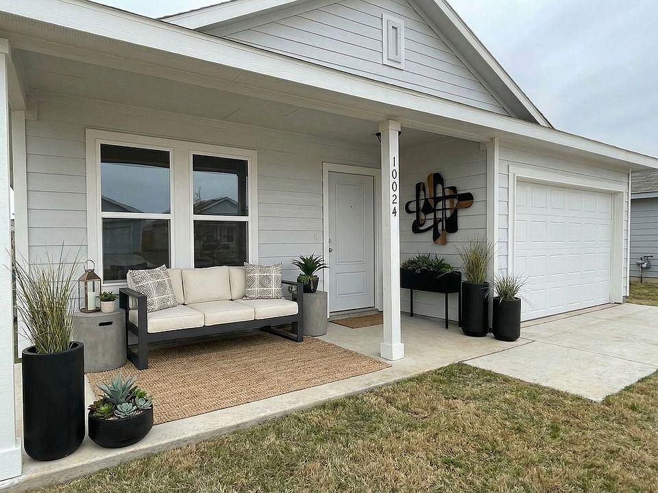 1st image of 10024 Southwest Dr