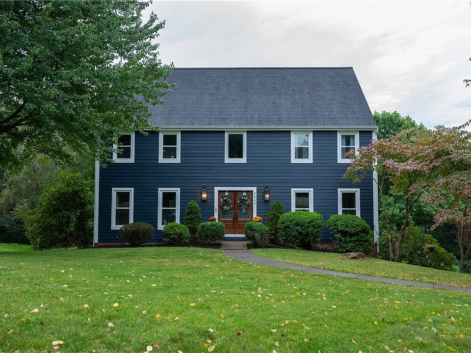 1st image of 2546 Clubhouse Dr