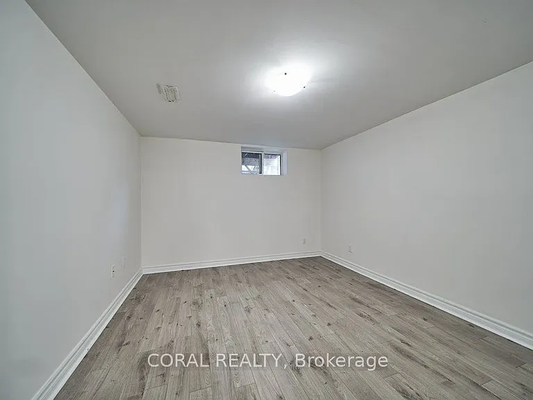 213 Cabot St — Photo 34