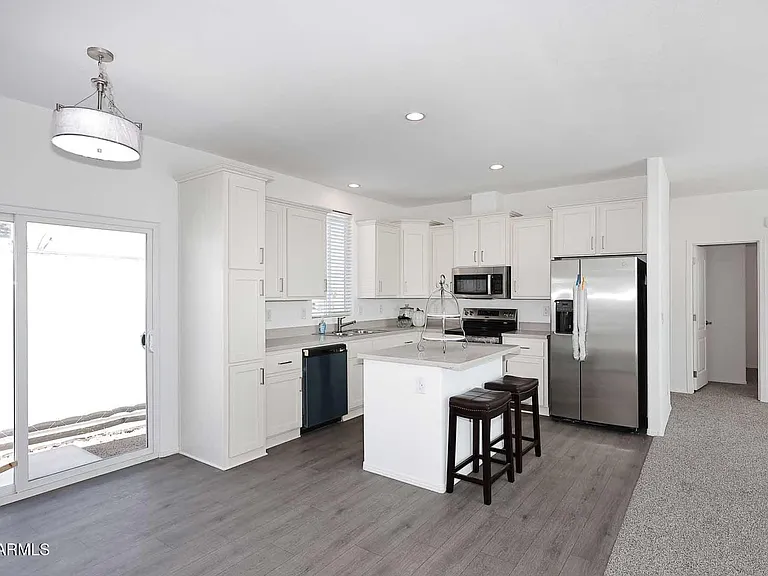 13004 N 19th Pl — Photo 9