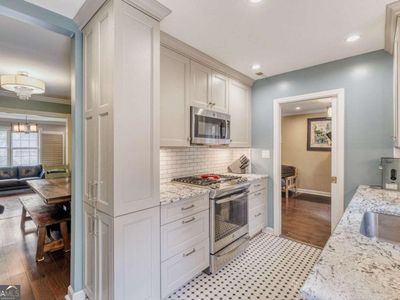 2396 Leafgate Rd, Decatur, GA, 30033