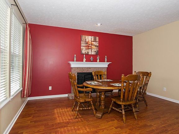 5th image of 3232 Gainesville Ct
