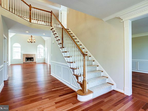 4th image of 47415 Riverbank Forest Pl