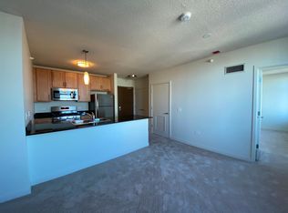 382 N Jefferson St #W2113, Chicago, IL 60661