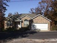 1st image of 8 Stevenson Ln