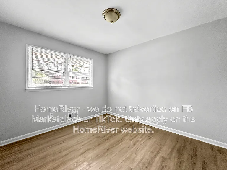 506 Shady Ln — Photo 15