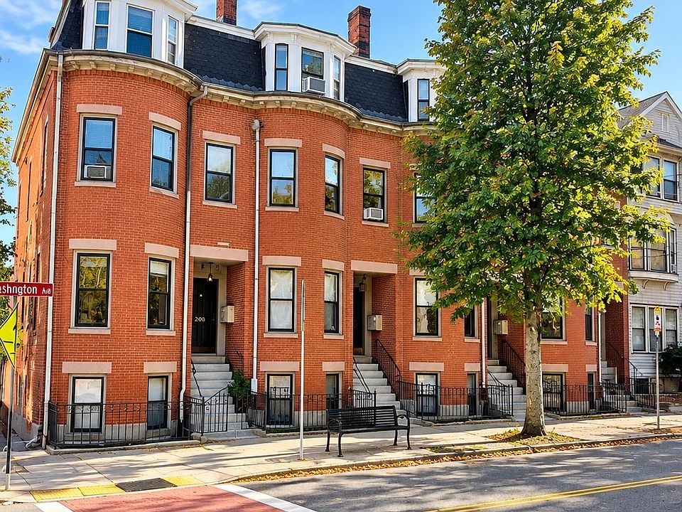 1st image of 210 Washington Ave APT 4