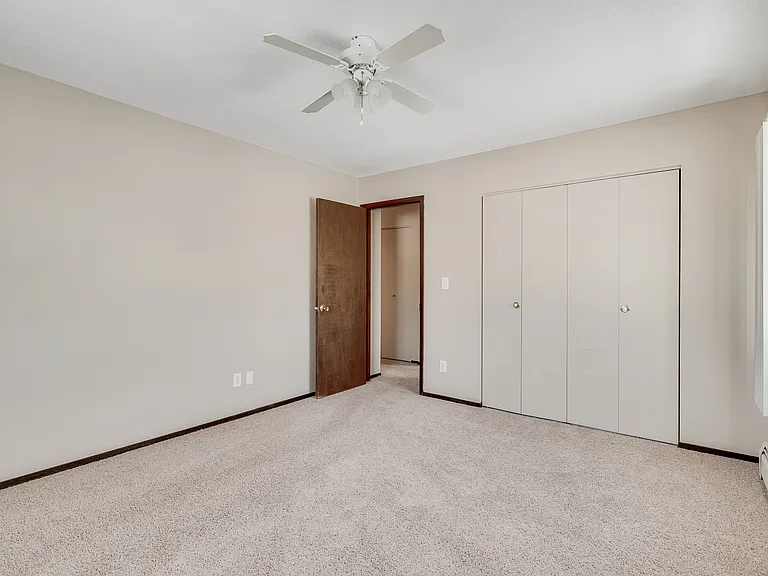Shepard Terrace — Photo 9