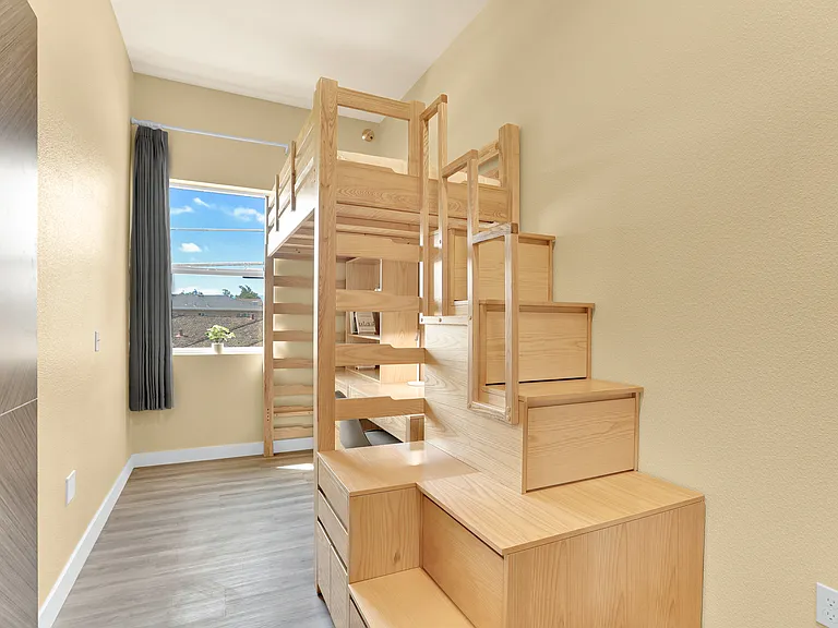 Private Room in 2 Bed 1 Bath Apartment. — Photo 4