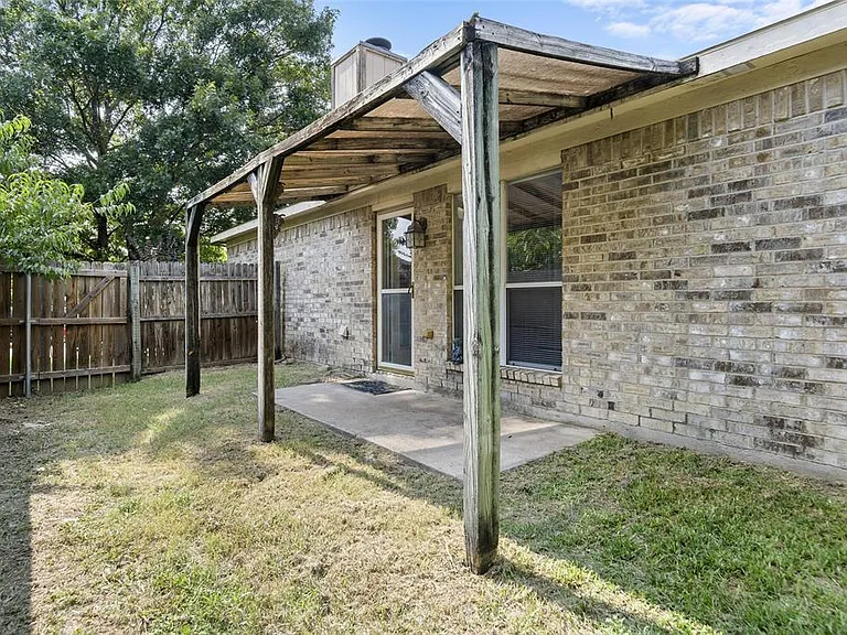 6324 Fern Meadow Dr — Photo 25