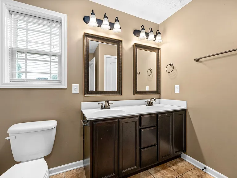 1170 Dygert Ct — Photo 26