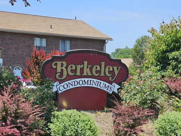 122 Wakefield Circle #122, East Hartford, CT 06118