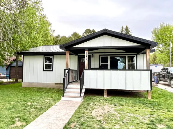 145 1st St NW, Elgin, MN 55932